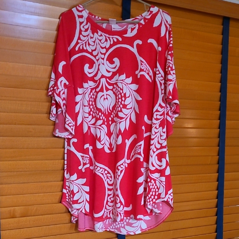 Women's Red and White Patterned Boutique Top